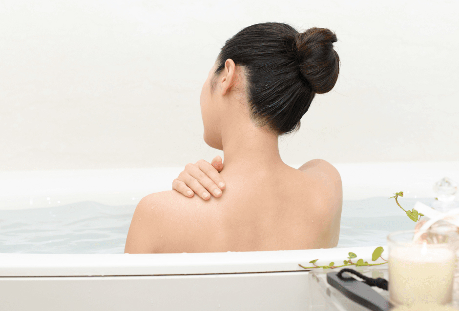 「入浴中」にお風呂で